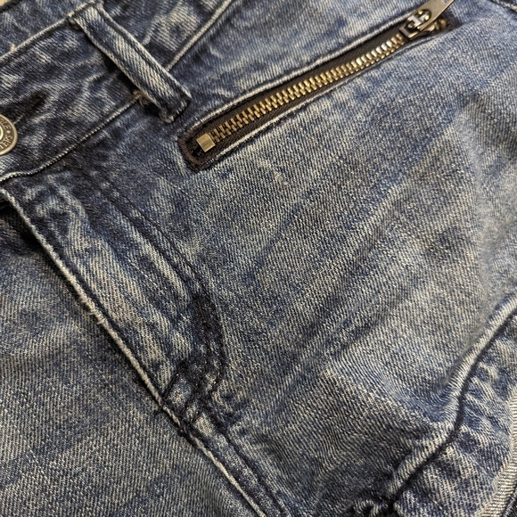 American Eagle Denim Shorts size 2 zipper front pockets CUTE! - Picture 4 of 9